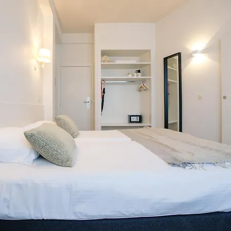 Du Bassin Hotel