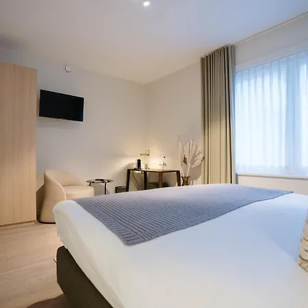 Du Bassin Hotel 3*