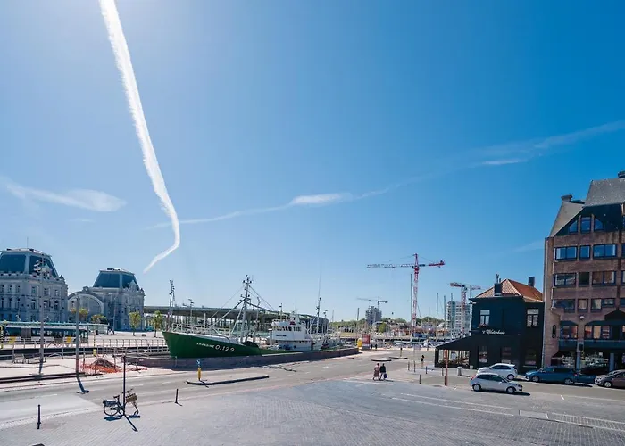 ホテル Du Bassin 3*