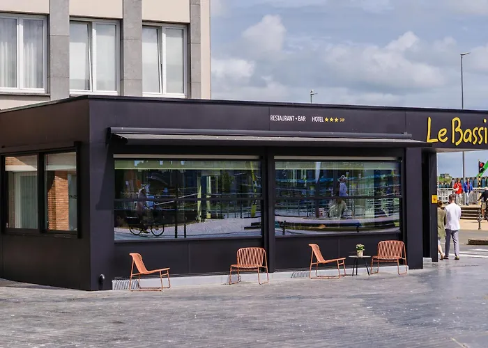 Du Bassin Hotel